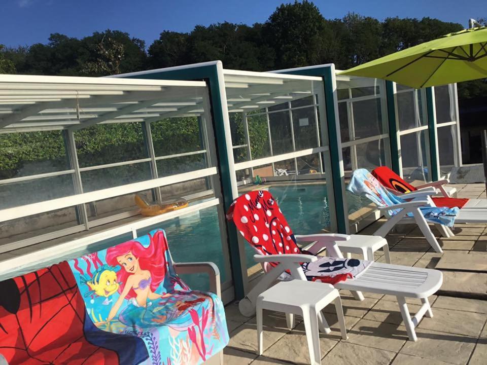 Montmorot La Ferme De Montard Bed & Breakfast エクステリア 写真