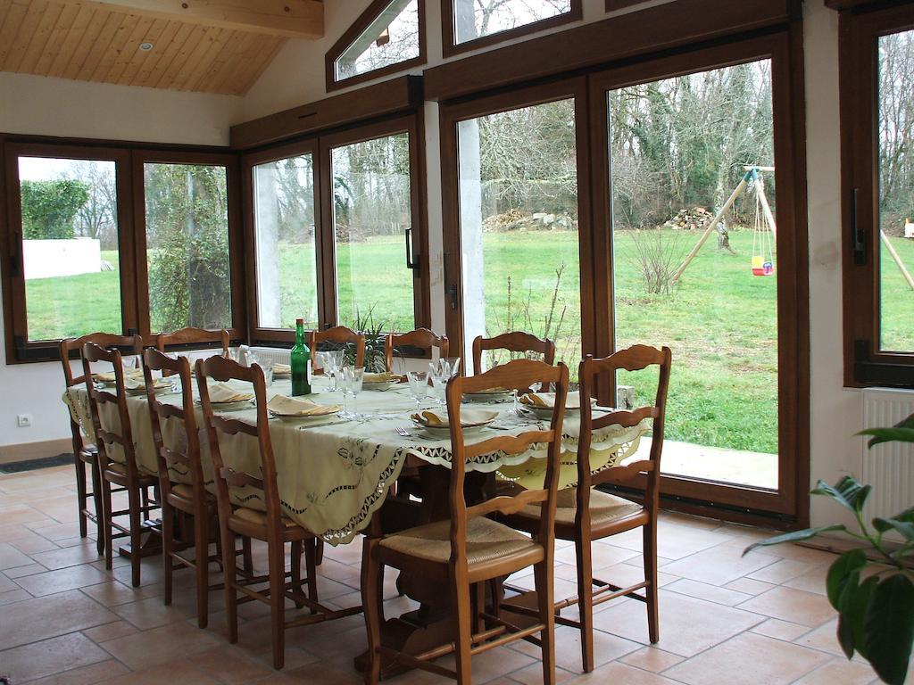 Montmorot La Ferme De Montard Bed & Breakfast エクステリア 写真